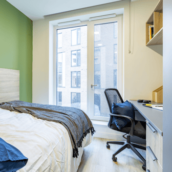 Standard Plus En Suite - Image 2
